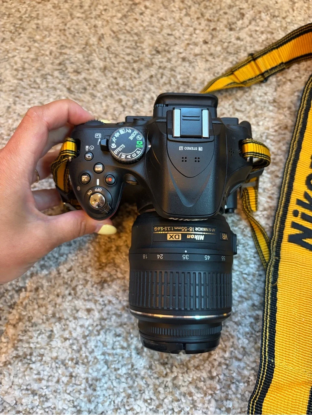 Nikon digital camera D5200 DSLR Camera Kit in Black and Yellow Strap